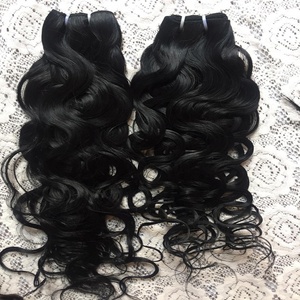 Vente en gros 100% vierge indienne Remy cheveux armure ondulés et crépus droit avant de lacet Double trame faisceaux bruts non traités donneur unique - Product Image 5