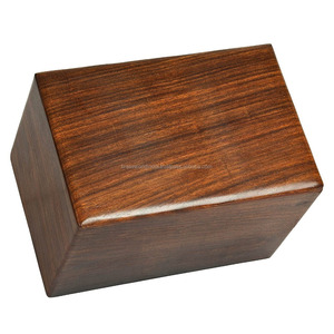 Urna funeraria de madera de Brassworld, suministros funerarios de la India, Nueva - Product Image 1