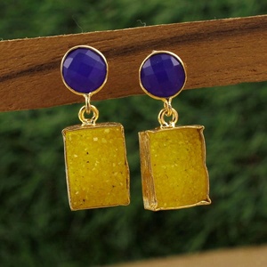 Pendientes de Piedras Preciosas de Ágata Natural con Cristales, Chapados en Oro, Calcedonia, Joyería India Hecha a Mano para Bodas - Product Image 1