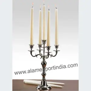 Newest Design Small Size Tabletop Decorate 5 Arm Candelabra Shiny Silver Finished Metal Aluminum For Wedding Table Decorations