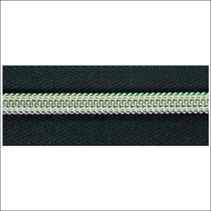 Venta al por mayor Cremallera de nailon de un solo tirón Cadena larga Dientes plateados Categoría de producto Cremalleras - Product Image 1