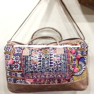 Sac de voyage, sac de shopping brodé Kutch - Product Image 1