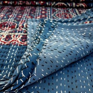 ผ้าคลุมเตียงคุณภาพสูง ทำมือ ผ้าฝ้ายพิมพ์ลาย งานควิลท์แบบคันธา เป็นมิตรกับสิ่งแวดล้อม ผลิตในอินเดีย ซักได้ทุกฤดู หรูหรา เหมาะสำหรับโรงแรมและบ้าน - Product Image 5