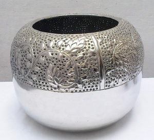 VASE à fleurs en métal de forme ronde, VASE moderne en métal pour la décoration de la maison, décoration de luxe pour fête de mariage - Product Image 3