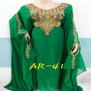 Vestido Abaya Kaftan de Dubái con Bordado Dorado - Product Image 4