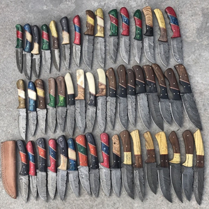 Couteau de chasse à lame fixe Damas pour les détaillants, - Product Image 1