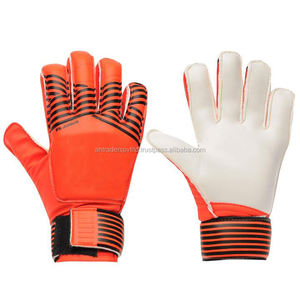 Venta al por mayor guantes de portero de fútbol de látex grueso profesional para jóvenes mujeres hombres con guantes de fútbol de protección para los dedos - Product Image 1