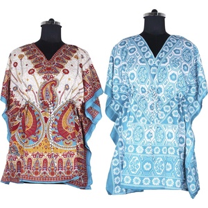 Tunique courte d'été pour femmes, robe de plage décontractée sans manches avec ailes de chauve-souris, caftan court, très tendance - Product Image 2