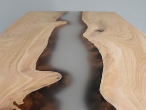 Table de salle à manger moderne de luxe en bois massif Live Edge avec pied en fer et résine époxy pour meubles de maison ou d'hôtel - Product Image 4