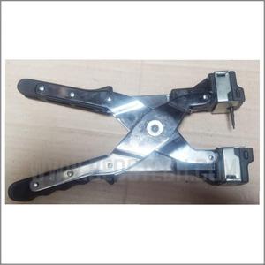Venta al por mayor de calidad superior más vendido aplicador de etiquetas de oreja universal casily / Blunt Edge Tecnología Quirúrgica - Product Image 5