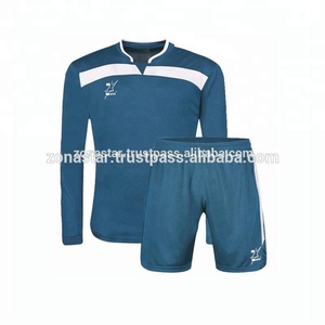Conjunto de Camiseta y Pantalones Cortos de Fútbol Personalizados para Adultos, de Secado Rápido, Transpirables, 100% Poliéster, de Alta Calidad - Product Image 6