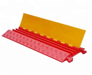 Protecteur de câble en polyuréthane à 3 canaux, goulottes pour câbles - Product Image 4