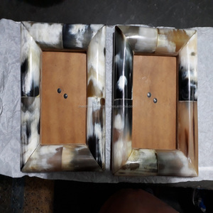 Marco de Fotos de Madera y Hueso de Cuerno de la Mejor Calidad - Product Image 1