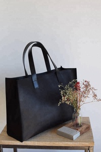 Bolso Tote de Cuero Natural Negro con Cremallera, Bolso Práctico de Cuero Markhor Hecho a Mano para Mujer, AV-0039 - Product Image 5
