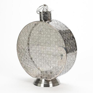 Lanterne à bougie coupe-vent argentée de grande taille moderne Lanterne de cour décorative classique en métal et fer pour la maison neuve - Product Image 1