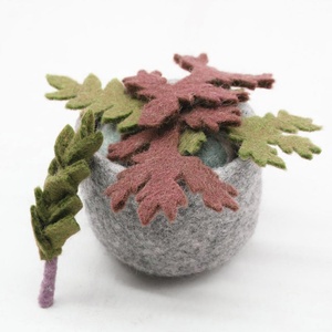 NZ Fieltro de lana Artesanos Festivo Hogar Flores y plantas decorativas Respetuoso con el medio ambiente Fieltro a mano por mujeres nepalesas Regalos y recuerdos - Product Image 3