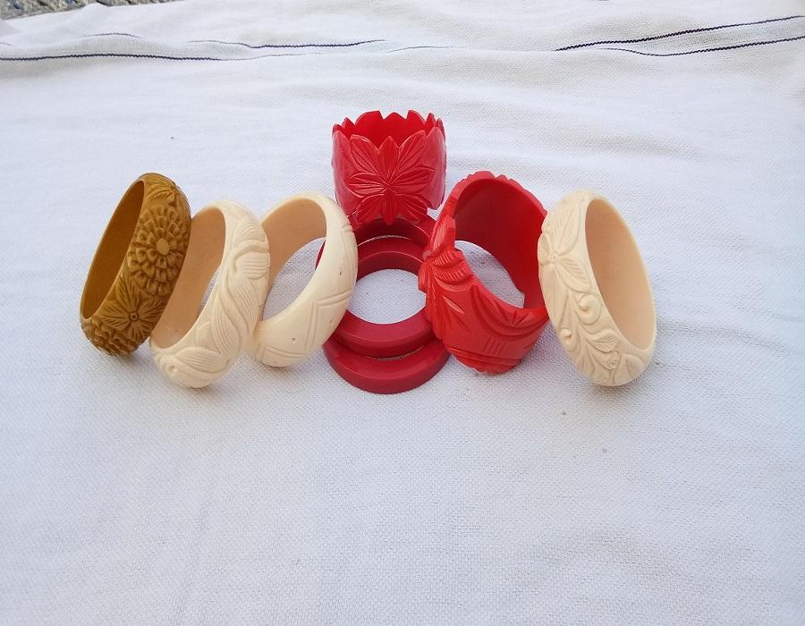 Blanco, marfil, negro, rojo, rosa