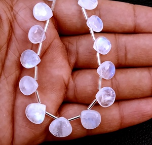 ลูกปัดพลอยสีรุ้งประดับพลอยเม็ดเล็กสีฟ้าตัดเรียบ1เส้น - Product Image 2