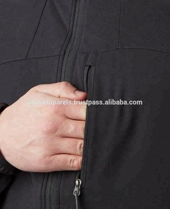 Vente en gros de vestes softshell en polyester respirantes pour hommes, nouvelle conception, hiver, grande taille, fermeture éclair, rembourrage en coton, ski, randonnée - Product Image 4