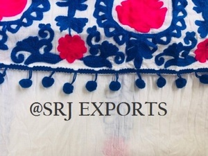 Nouveauté, dernière tendance, prix d'usine, chemisier pour femme de style mexicain, broderie florale Aari, épaules dénudées, ourlet pompon - Product Image 5