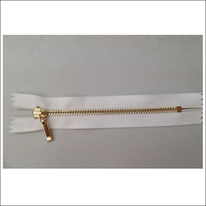 Wholesale Nylon Plastic Long Chain Auto-Lock Gold Metal Zipper for Shoes Garments Bags Home Textiles Open-End Rollers Durable Easy Use - Product Image 4