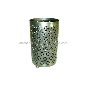 Portavelas votivo de hierro metálico Diseño de grabado perforado Portavelas decorativo hecho a mano - Product Image 5