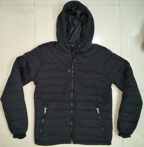 Chaqueta de invierno acolchada para mujer de tamaño mixto de marca de gama alta con capucha Stock de ropa de invierno para adultos de Bangladesh - Product Image 1