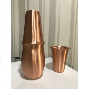 Bouteille d'eau en cuivre brillant verres à boire eau en cuivre pur avec verre pour la maison et l'école artisanat indien bouteilles en cuivre arrivée chaude - Product Image 4