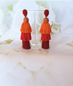   Pendientes de borlas rojas hechos a mano, pendientes de borlas de seda - Product Image 1