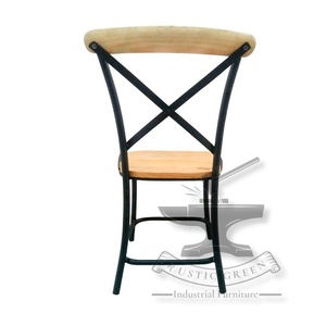 Chaise de salle à manger industrielle à dossier croisé en bois de pin avec cuir pour cuisine, école, restaurant, mobilier d'extérieur ou de salon - Product Image 3