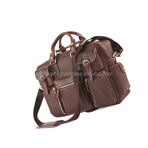 Sacs de voyage marron style sac polochon avec plusieurs poches - Product Image 1