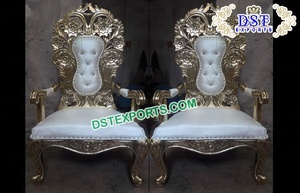 Ensemble de chaises de mandap blanches spectaculaires, chaise à dossier haut en métal doré, chaises de mariage asiatiques pour la mariée et le marié, chaises décoratives pour mandap, États-Unis - Product Image 6