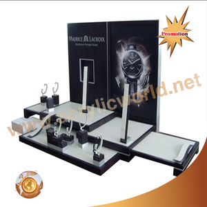 Soporte de exhibición de reloj de lujo personalizado, nuevo diseño, acabado brillante, Contador, Acrílico - Product Image 4