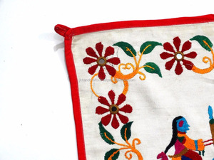 Antiguo indio bordado a mano Rabari decoración del hogar ventana arte cenefa mejor diseñador de alta calidad colección de precios al por mayor - Product Image 3