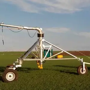 Pivote central de agricultura remolcable de tres ruedas, equipo rociador de riego a la venta