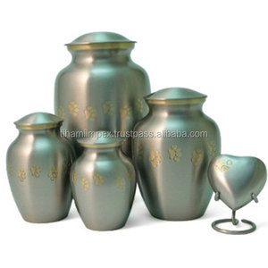 Urna de metal para mascotas de latón con grabado de pata, urna de cremación para cenizas humanas, fabricante al por mayor, urnas de metal decorativas personalizadas - Product Image 4