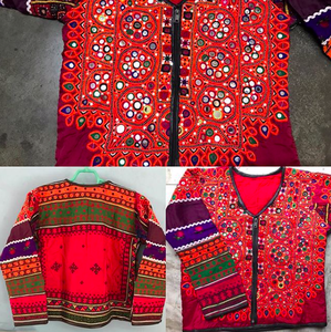 Banjara-chaquetas de diseñador Vintage indio para mujer, en venta - Product Image 3