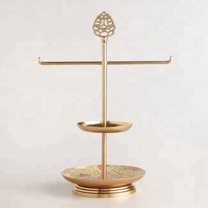 Expositor de Joyería de Aluminio Golden Arrow, Soporte de Mesa para Collares, Tamaño Personalizado, Bañado en Latón, WB Inc WB-AL-95201 OEM ODM - Product Image 5
