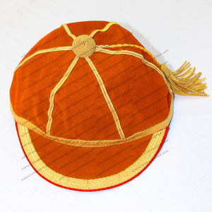 เกียรตินิยมหมวกสีส้มกับถักเปียสีทองและพู่ - Product Image 1