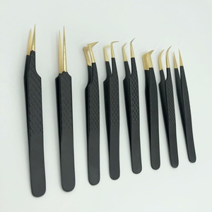 Pinzas para Pestañas con Punta Dorada en Negro Mate, Acero Inoxidable, Punta Puntiaguda, Sostenibles, Probadas a Mano, Pinzas para Extensión de Pestañas - Product Image 3