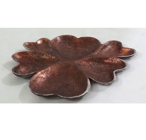 Hot Premium Vantage Luxury Modern Fancy Diseño de esmalte único Plato decorativo para uso en el hogar y la cocina para decoración navideña - Product Image 2