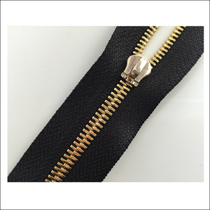 Cremallera de metal de extremo abierto No.10 de alta calidad para bolsos - Product Image 4