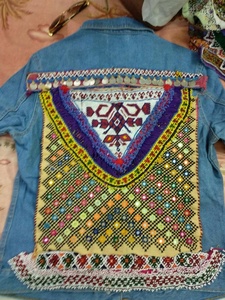 2018 chaqueta vaquera Bohemia tribal étnica india de punto con decoración de cuentas para el invierno - Product Image 2