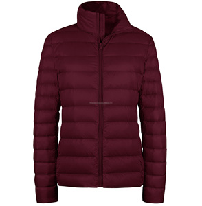 Chaqueta de plumas cortas para mujer, chaqueta acolchada ligera personalizada - Product Image 1