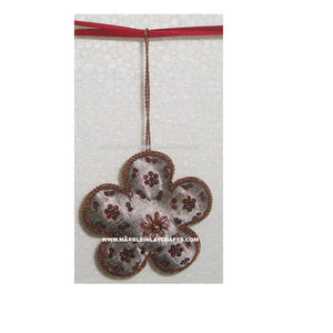 Adorno Colgante Hecho a Mano con Forma de Flor para Decoraciones Navideñas - Product Image 1