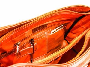 2025 Handcee cuir structuré femmes fourre-tout sac à main avec coins renforcés solide sac à poignée zippée pour le travail ou le shopping - Product Image 5