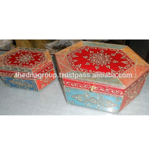 Boîte de rangement créative en relief, boîte de rangement créative, forme ronde, cadeau peint à la main indienne - Product Image 1