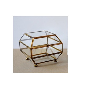 Terrarium géométrique en laiton et verre pour boule Vase design pour décoration intérieure et rangement de bijoux Vase de table de table - Product Image 3