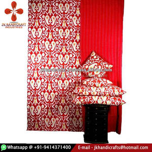 Juego de Cubrecama Ikat Kantha con 2 Fundas de Almohada y 2 Fundas de Cojín - Product Image 1