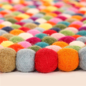 Magnifiquement doux nouveau tapis de boule de feutre de laine naturelle lavable utilisation intérieure prière maison chambre salon hôtel enfants Design Style - Product Image 5